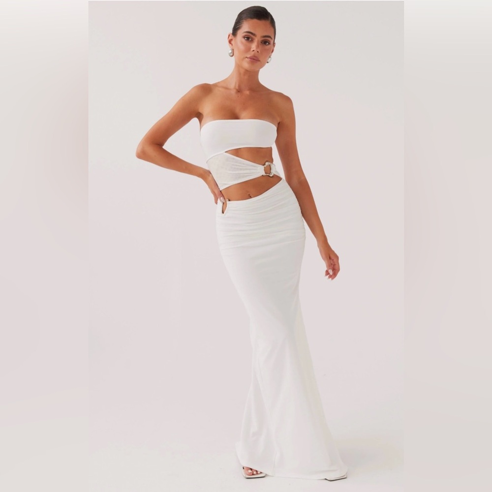 Side 6 pepper may white cut out dress never worn